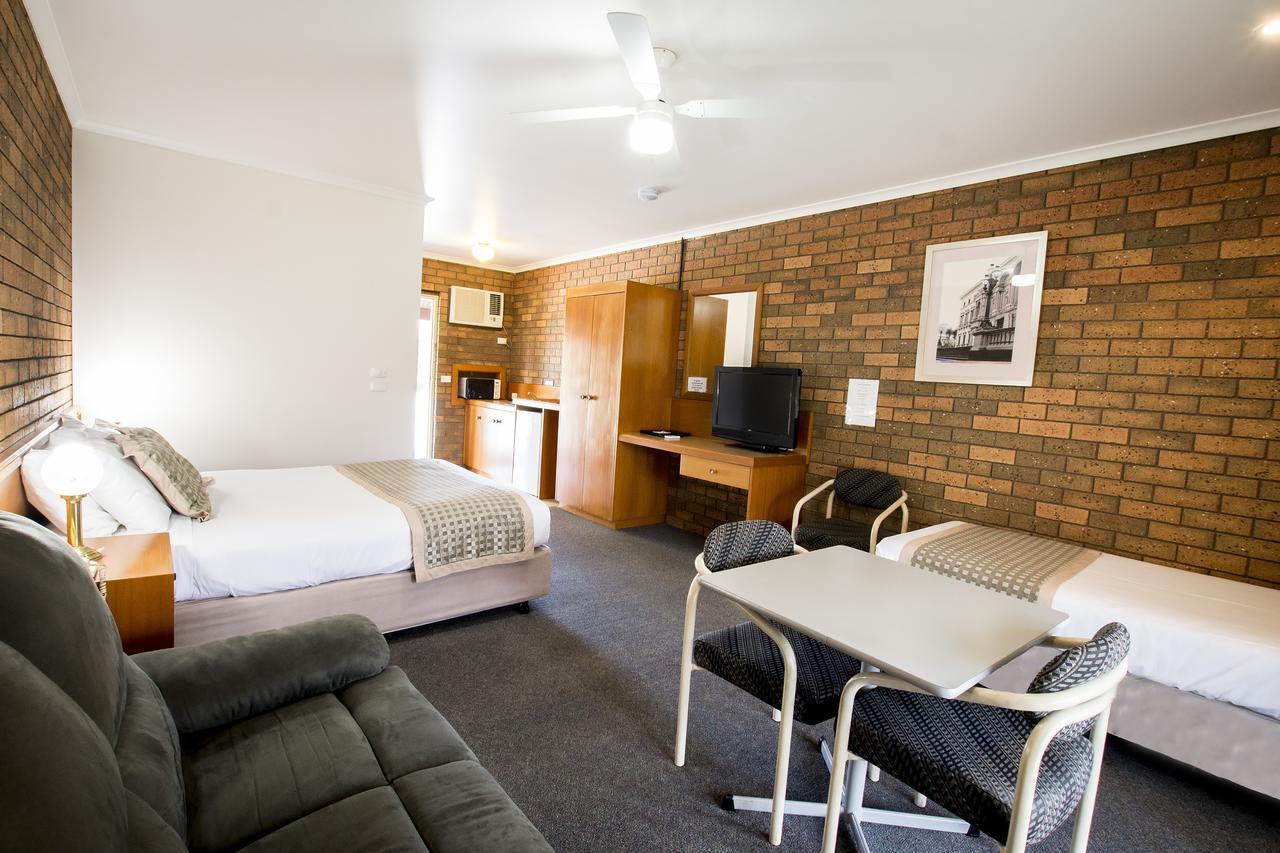Sportslander Motor Inn Moama Exterior foto