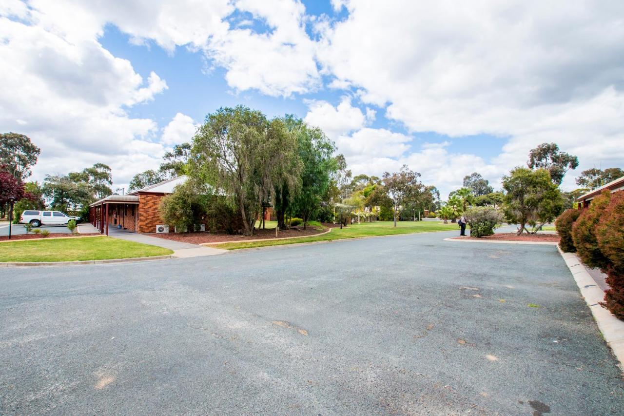 Sportslander Motor Inn Moama Exterior foto